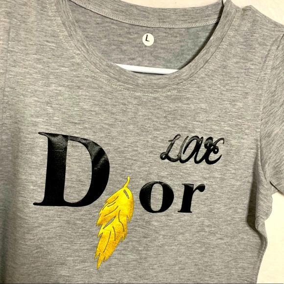 Gray love Shirt - Picture 1 of 1